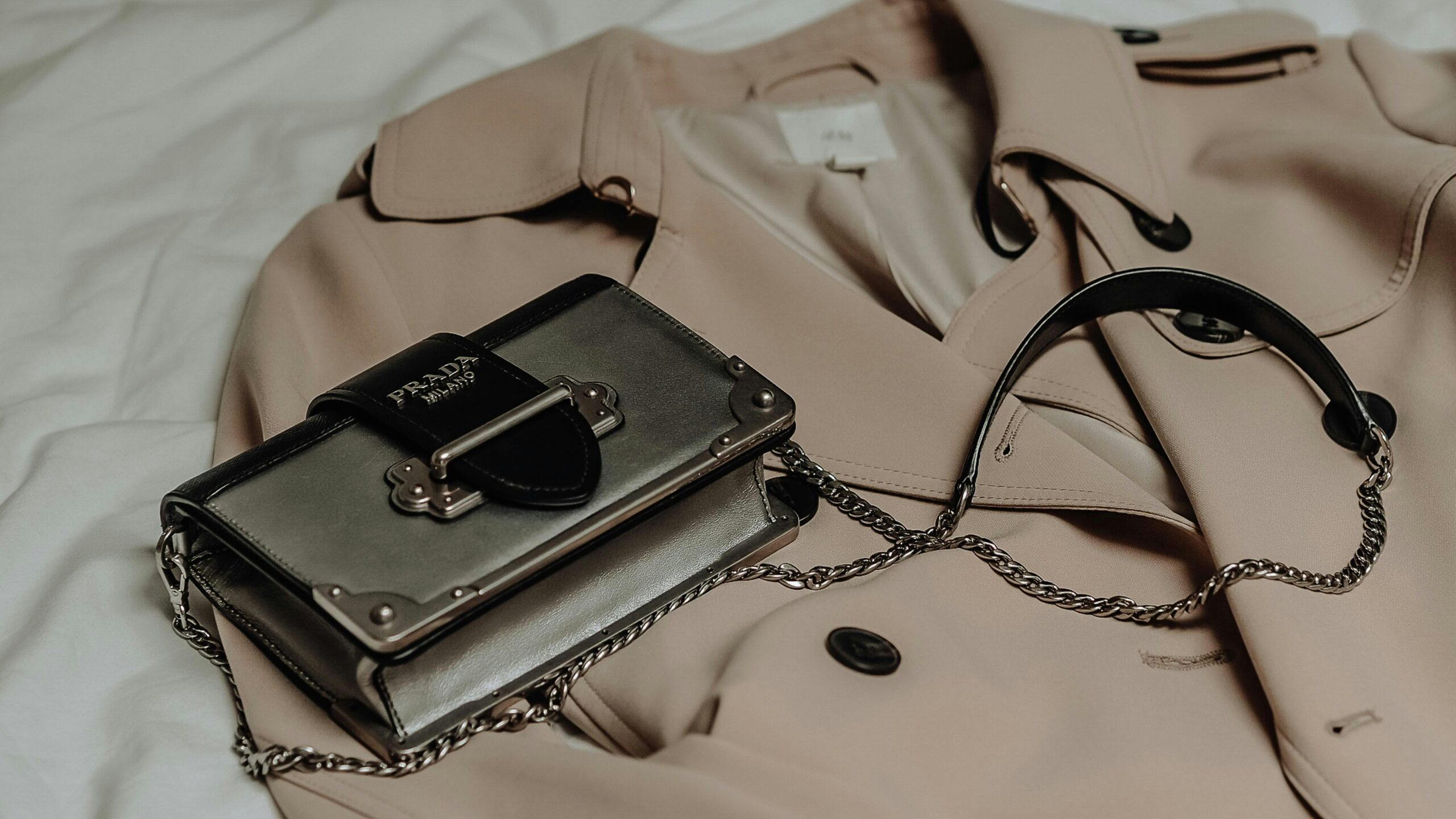 Hello World Featured Image